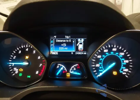 2016 Ford Escape Se z USA, uszkodzony, nr VIN 1FMCU9GX1GUC67624